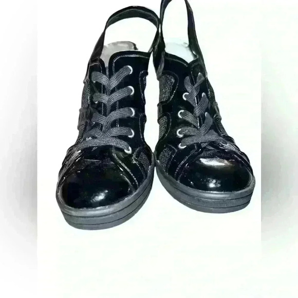 Giorgio Armani Vtg  Rare  size 39.5 black Retro Minimalist Stilleto - Picture 1 of 8
